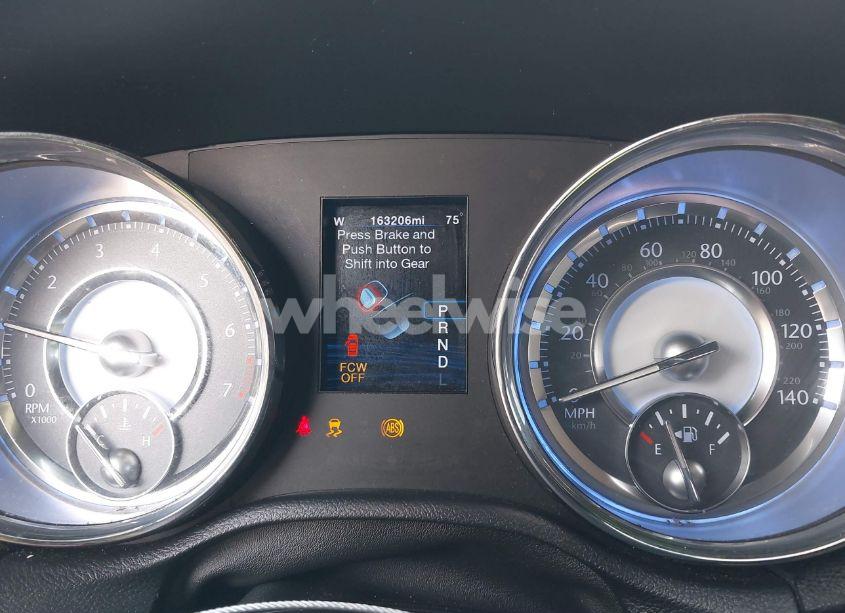 Photo 7 of 2012 Chrysler 300 LIMITED (VIN 2C3CCACG0CH136877)