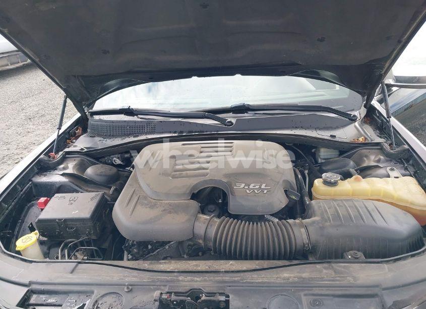 Photo 10 of 2012 Chrysler 300 LIMITED (VIN 2C3CCACG0CH263449)