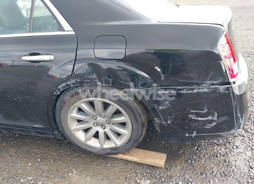 Photo 17 of 2012 Chrysler 300 LIMITED (VIN 2C3CCACG0CH263449)