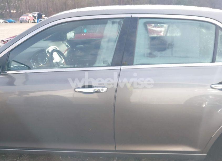 Photo 15 of 2012 Chrysler 300 LIMITED (VIN 2C3CCACG2CH210428)