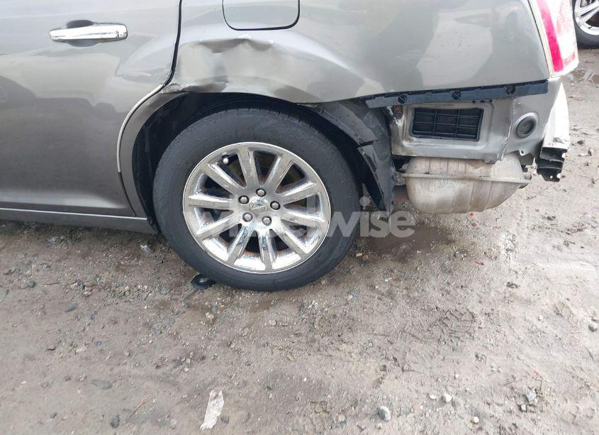 Photo 6 of 2012 Chrysler 300 LIMITED (VIN 2C3CCACG2CH210428)