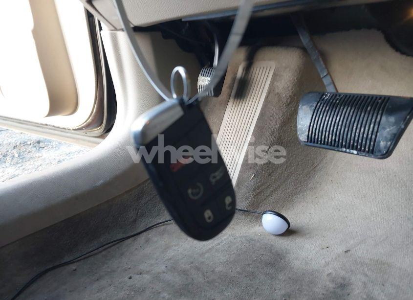 Photo 11 of 2012 Chrysler 300 LIMITED (VIN 2C3CCACG3CH173342)