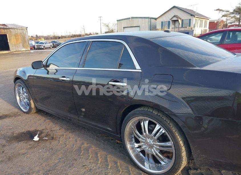 Photo 14 of 2012 Chrysler 300 LIMITED (VIN 2C3CCACG3CH173342)