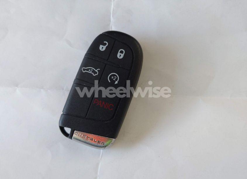 Photo 11 of 2012 Chrysler 300 LIMITED (VIN 2C3CCACG4CH223309)