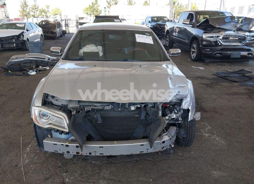 Photo 13 of 2012 Chrysler 300 LIMITED (VIN 2C3CCACG4CH223309)