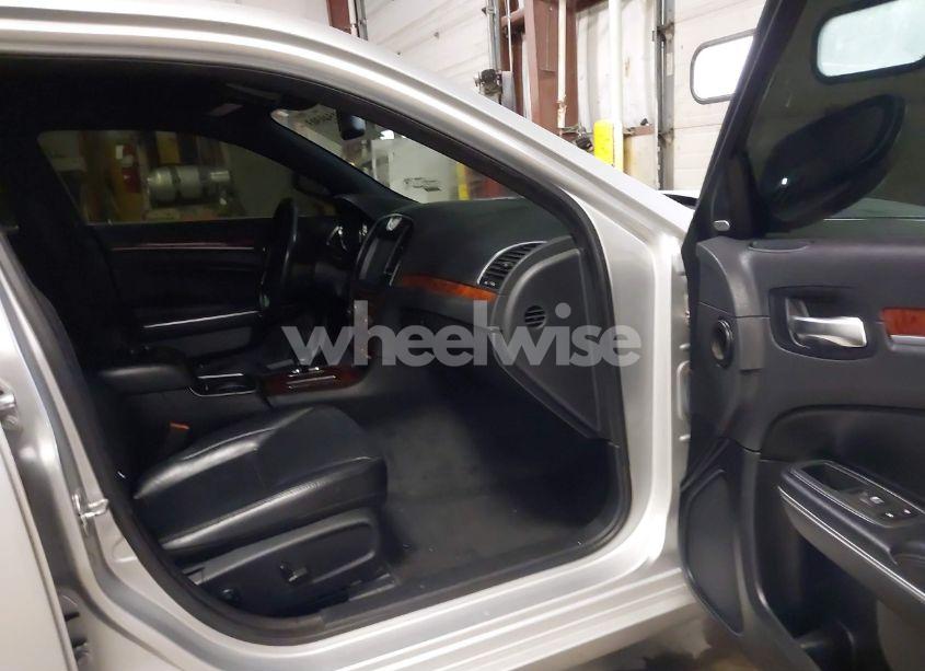 Photo 5 of 2012 Chrysler 300 LIMITED (VIN 2C3CCACG4CH231460)