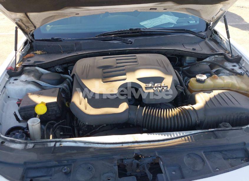 Photo 10 of 2012 Chrysler 300 LIMITED (VIN 2C3CCACG4CH309834)