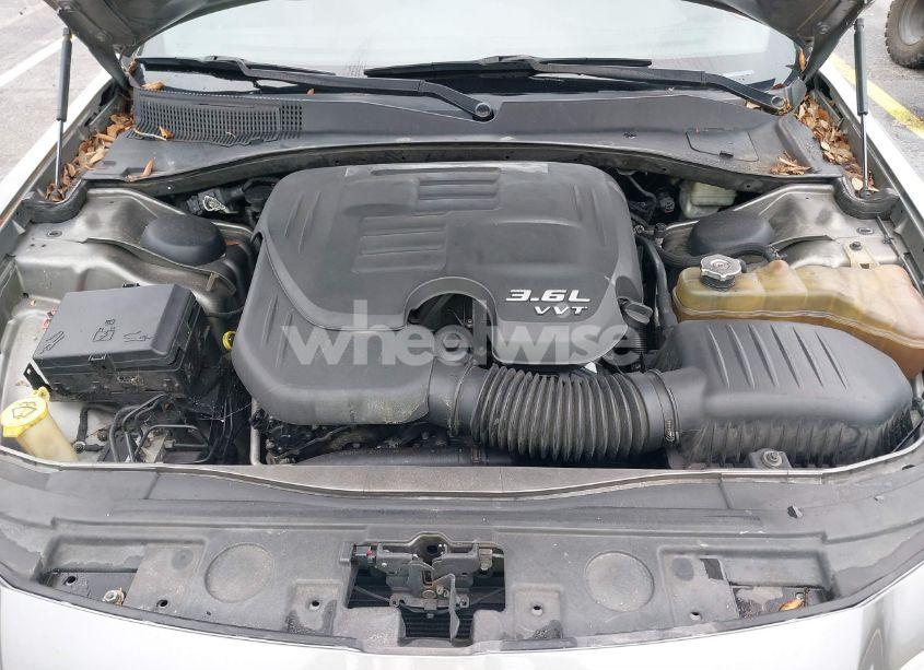 Photo 10 of 2012 Chrysler 300 LIMITED (VIN 2C3CCACG5CH193074)