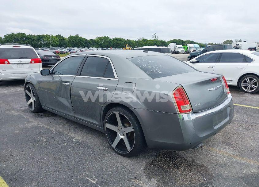 Photo 3 of 2012 Chrysler 300 LIMITED (VIN 2C3CCACG5CH193074)