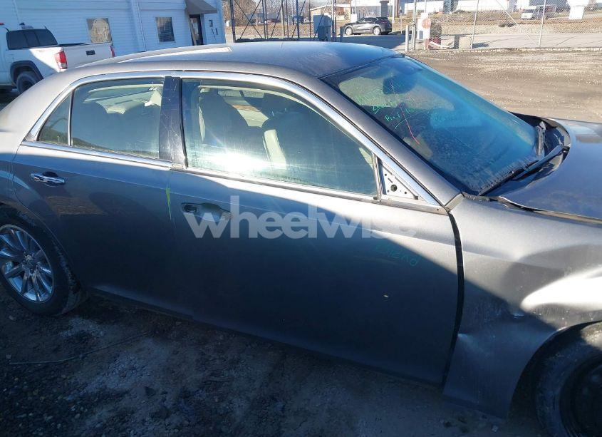 Photo 14 of 2012 Chrysler 300 LIMITED (VIN 2C3CCACG6CH180723)