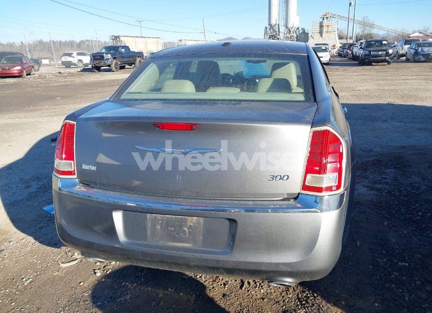 Photo 17 of 2012 Chrysler 300 LIMITED (VIN 2C3CCACG6CH180723)