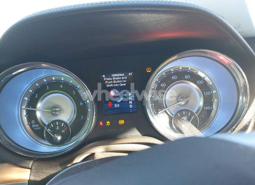 Photo 7 of 2012 Chrysler 300 LIMITED (VIN 2C3CCACG6CH180723)