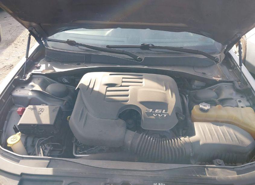 Photo 10 of 2012 Chrysler 300 LIMITED (VIN 2C3CCACG6CH307860)