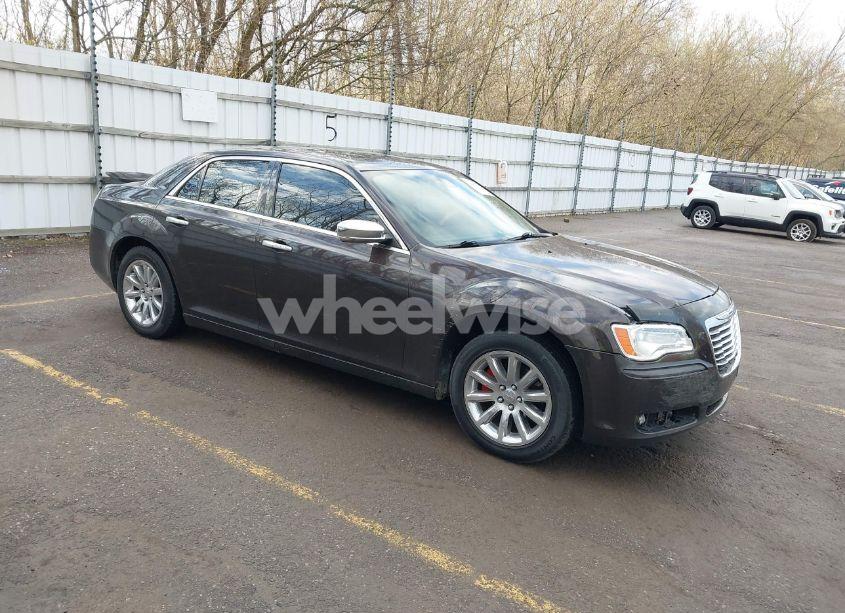 2012 Chrysler 300 LIMITED (VIN 2C3CCACG7CH152882) main photo