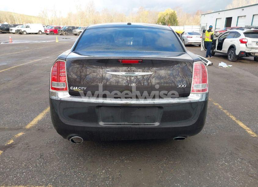 Photo 16 of 2012 Chrysler 300 LIMITED (VIN 2C3CCACG7CH152882)