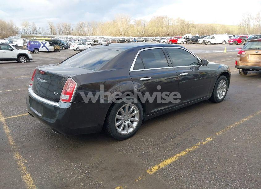 Photo 4 of 2012 Chrysler 300 LIMITED (VIN 2C3CCACG7CH152882)