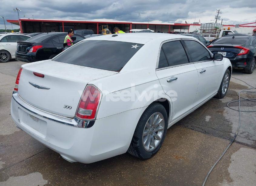 Photo 4 of 2012 Chrysler 300 LIMITED (VIN 2C3CCACG7CH212451)