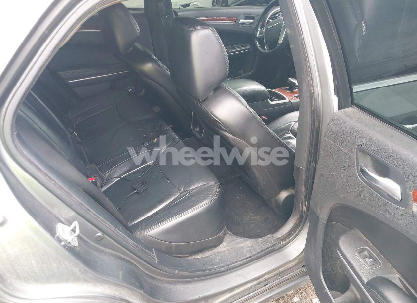 Photo 8 of 2012 Chrysler 300 LIMITED (VIN 2C3CCACG7CH310847)