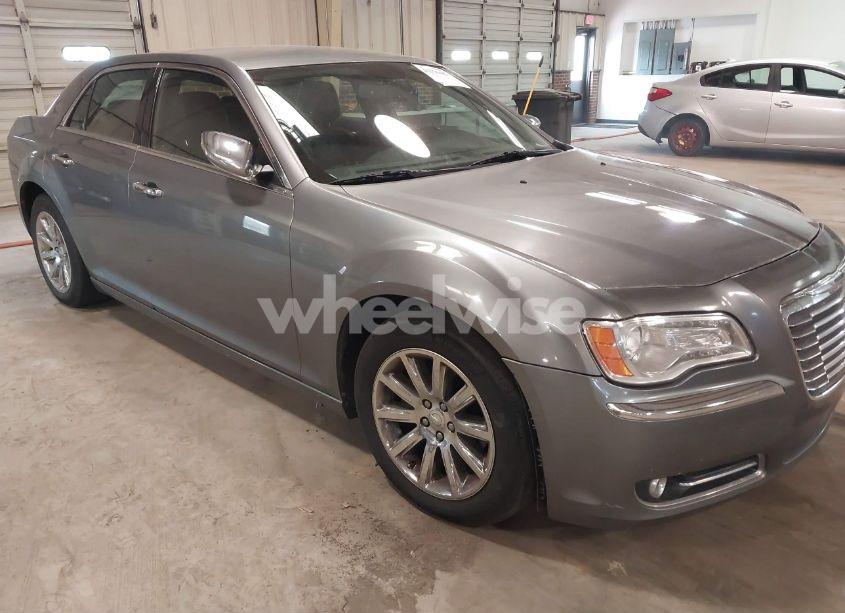 Photo 12 of 2012 Chrysler 300 LIMITED (VIN 2C3CCACG7CH310895)