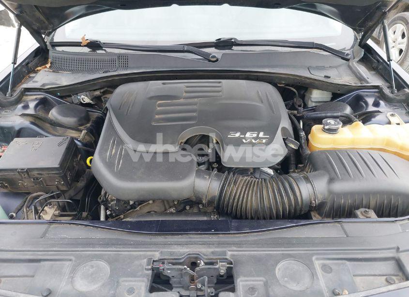 Photo 10 of 2012 Chrysler 300 LIMITED (VIN 2C3CCACG8CH138702)