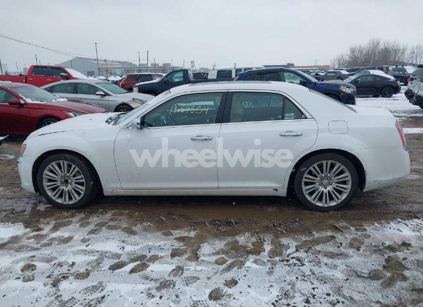 Photo 14 of 2012 Chrysler 300 LIMITED (VIN 2C3CCACG8CH207856)
