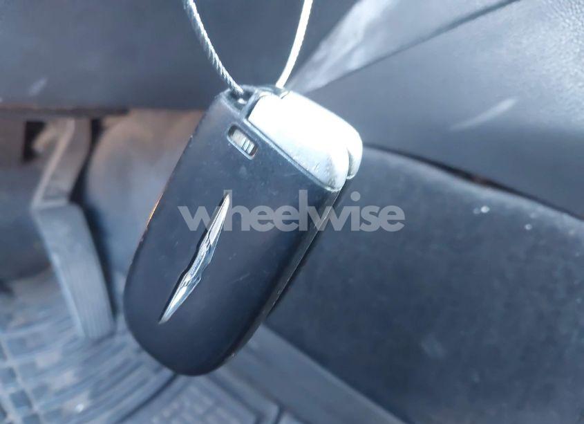 Photo 11 of 2012 Chrysler 300 LIMITED (VIN 2C3CCACG8CH227086)