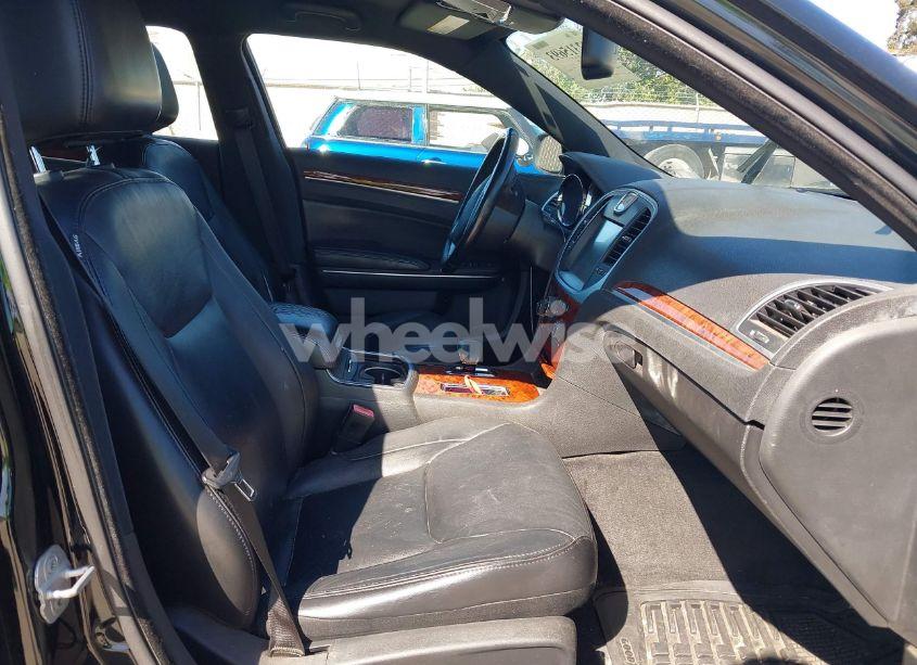 Photo 5 of 2012 Chrysler 300 LIMITED (VIN 2C3CCACG8CH227086)