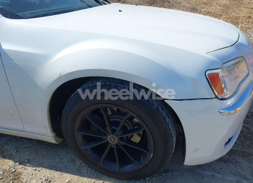 Photo 12 of 2012 Chrysler 300 LIMITED (VIN 2C3CCACG8CH252814)