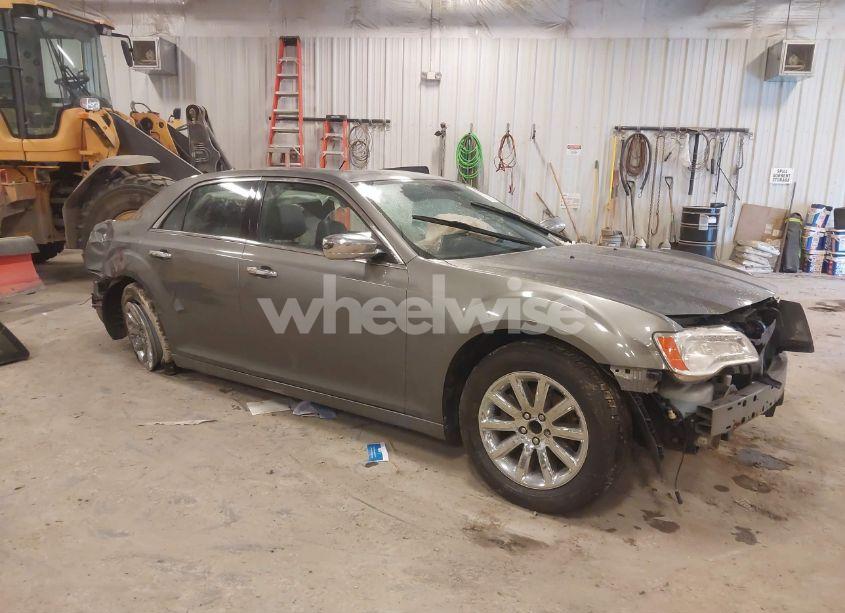2012 Chrysler 300 LIMITED (VIN 2C3CCACG9CH142290) main photo