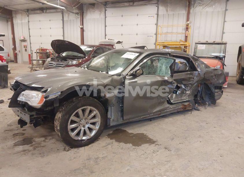 Photo 2 of 2012 Chrysler 300 LIMITED (VIN 2C3CCACG9CH142290)