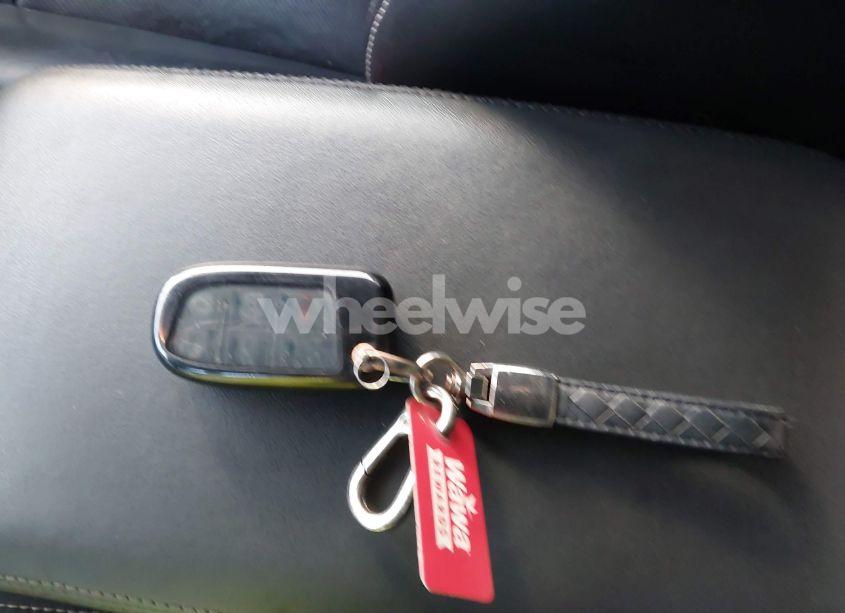 Photo 11 of 2012 Chrysler 300 LIMITED (VIN 2C3CCACG9CH212483)