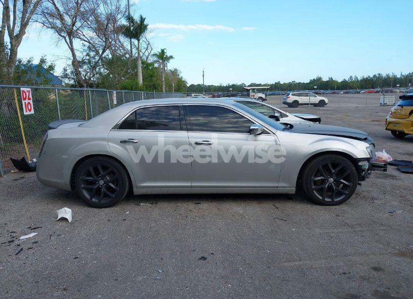 Photo 13 of 2012 Chrysler 300 LIMITED (VIN 2C3CCACG9CH212483)