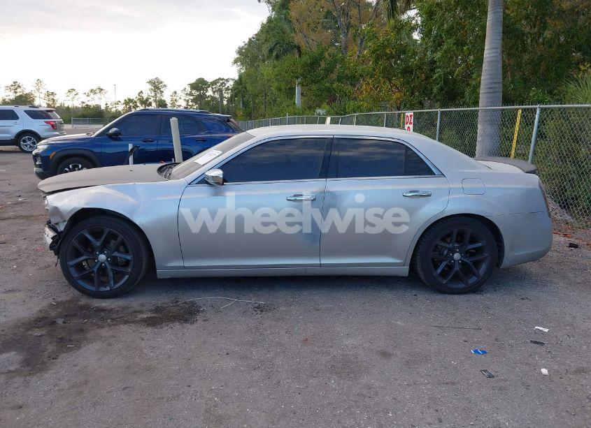 Photo 14 of 2012 Chrysler 300 LIMITED (VIN 2C3CCACG9CH212483)