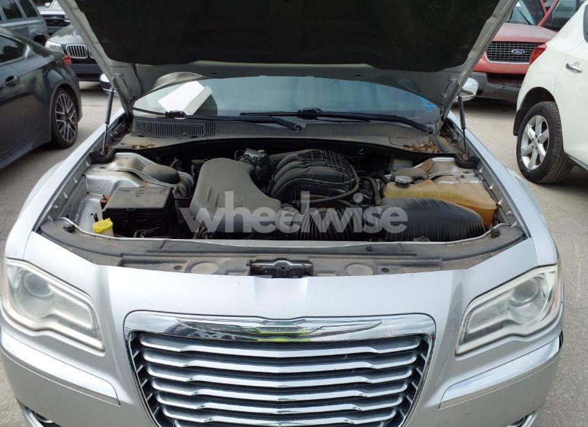Photo 10 of 2012 Chrysler 300 LIMITED (VIN 2C3CCACG9CH223032)