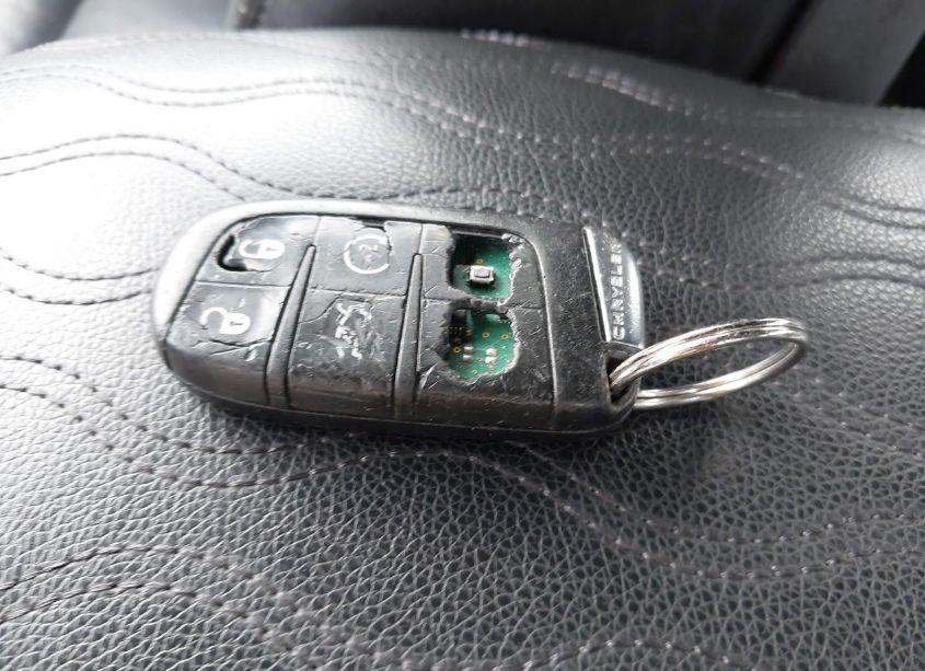 Photo 11 of 2012 Chrysler 300 LIMITED (VIN 2C3CCACG9CH224262)