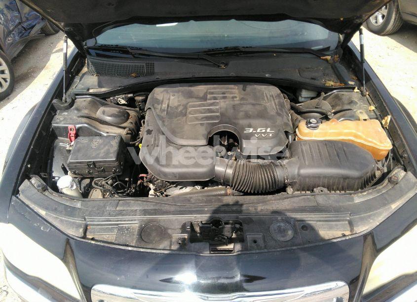 Photo 10 of 2012 Chrysler 300 LIMITED (VIN 2C3CCACG9CH283473)