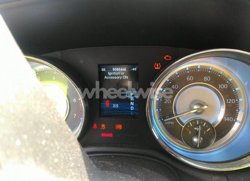 Photo 7 of 2012 Chrysler 300 LIMITED (VIN 2C3CCACG9CH283473)