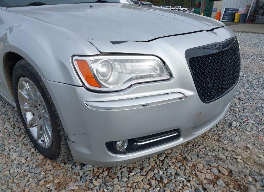 Photo 13 of 2012 Chrysler 300 LIMITED (VIN 2C3CCACG9CH310087)