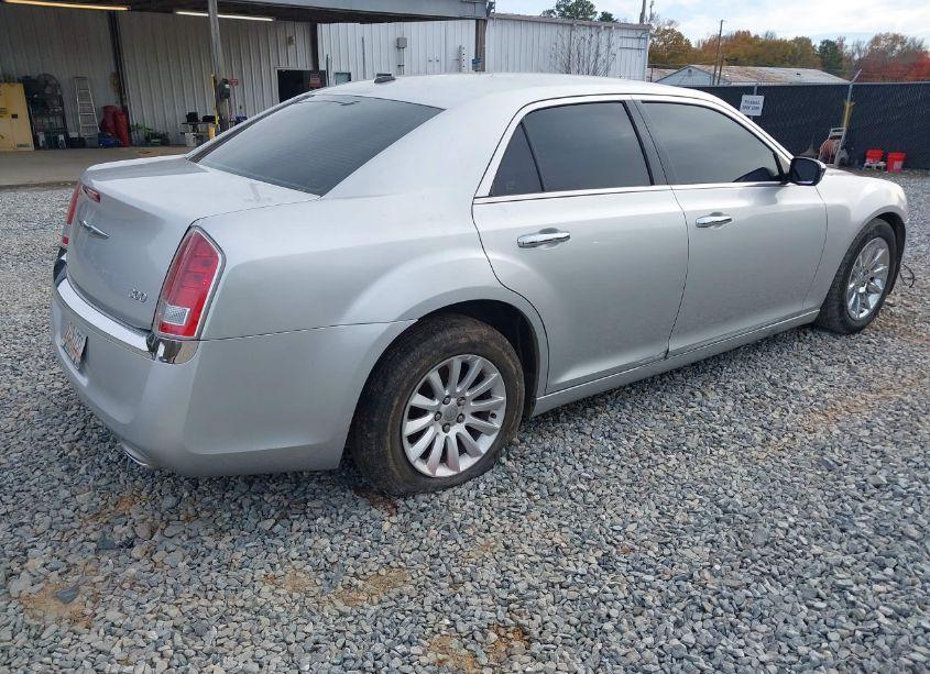 Photo 4 of 2012 Chrysler 300 LIMITED (VIN 2C3CCACG9CH310087)