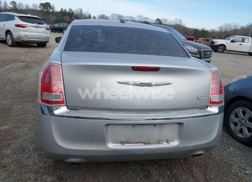 Photo 16 of 2012 Chrysler 300 LIMITED (VIN 2C3CCACG9CH310655)