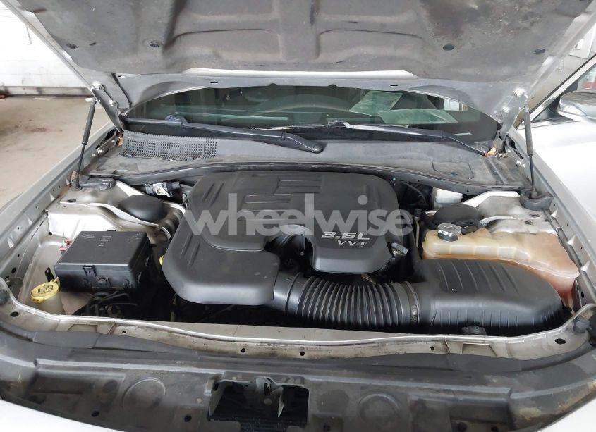 Photo 10 of 2012 Chrysler 300 LIMITED (VIN 2C3CCACGXCH223850)