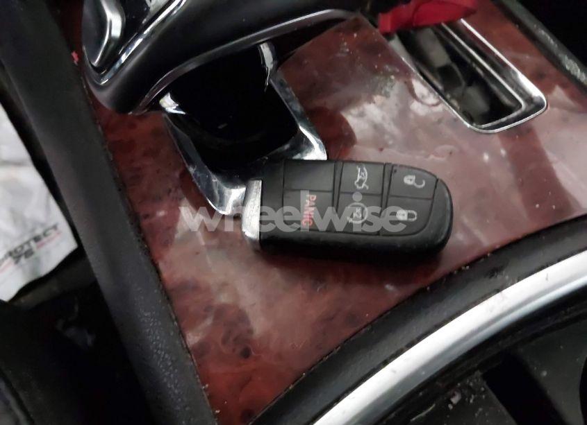 Photo 11 of 2012 Chrysler 300 LIMITED (VIN 2C3CCACGXCH223850)