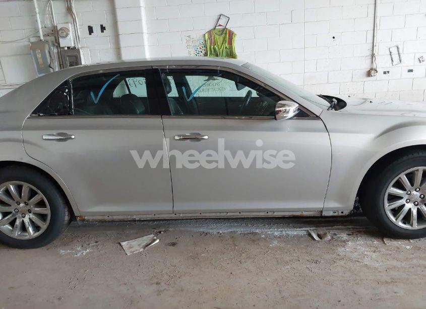 Photo 13 of 2012 Chrysler 300 LIMITED (VIN 2C3CCACGXCH223850)