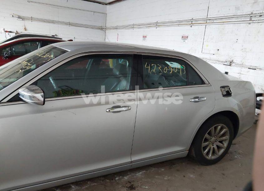 Photo 14 of 2012 Chrysler 300 LIMITED (VIN 2C3CCACGXCH223850)