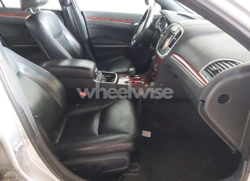 Photo 5 of 2012 Chrysler 300 LIMITED (VIN 2C3CCACGXCH223850)