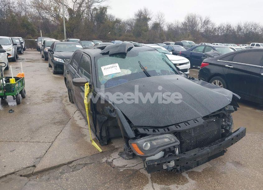 2013 Chrysler 300c JOHN VARVATOS LIMITED EDITION (VIN 2C3CCADG8DH739897) main photo