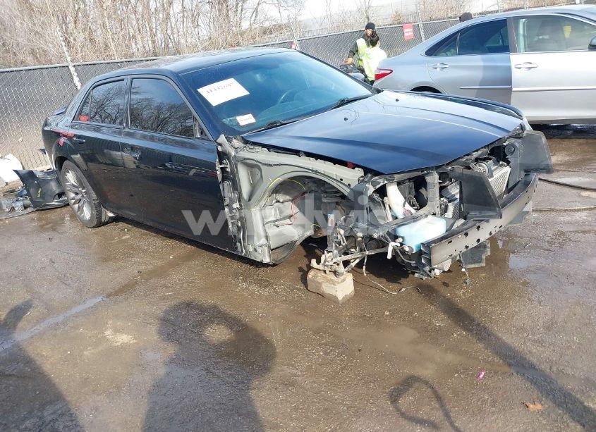 2013 Chrysler 300c JOHN VARVATOS LIMITED EDITION (VIN 2C3CCADGXDH698463) main photo