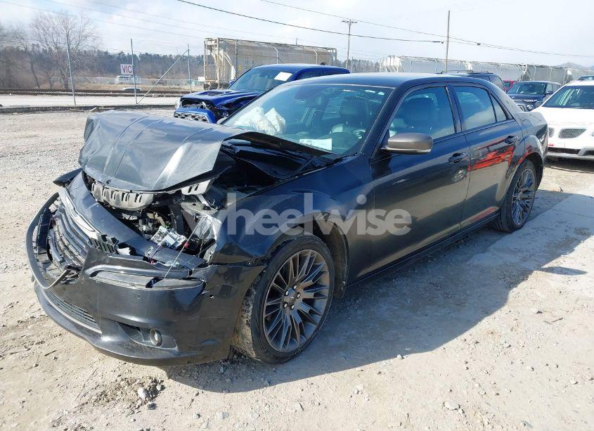 Photo 2 of 2013 Chrysler 300c JOHN VARVATOS LIMITED EDITION (VIN 2C3CCADGXDH743515)