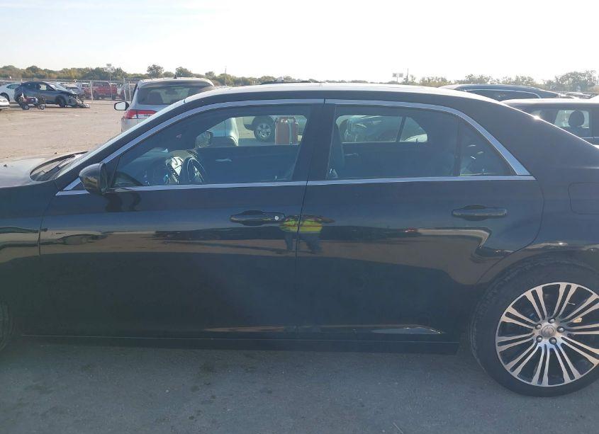 Photo 14 of 2012 Chrysler 300 S V8 (VIN 2C3CCADT7CH115438)