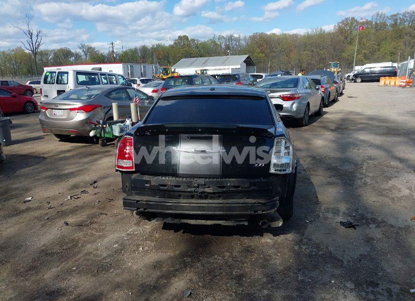 Photo 16 of 2012 Chrysler 300 S V8 (VIN 2C3CCADTXCH115238)